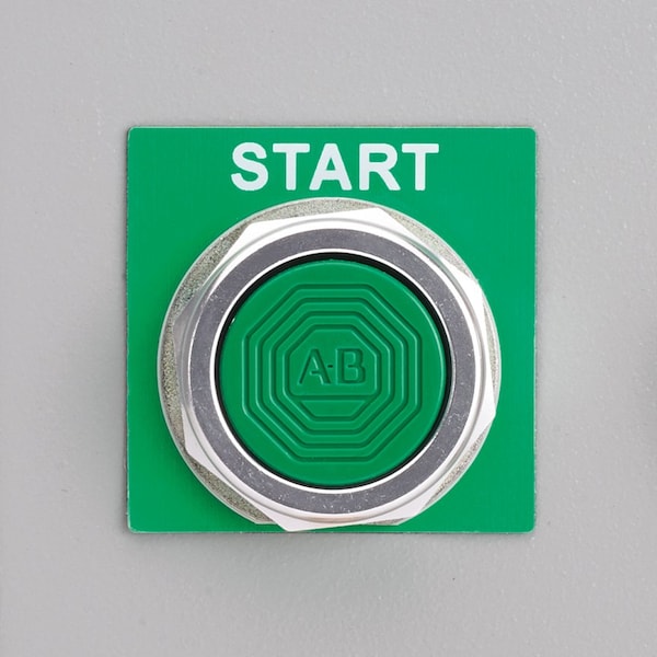 Raised Panel Label, Keyhole, 1.8"W x 1.8